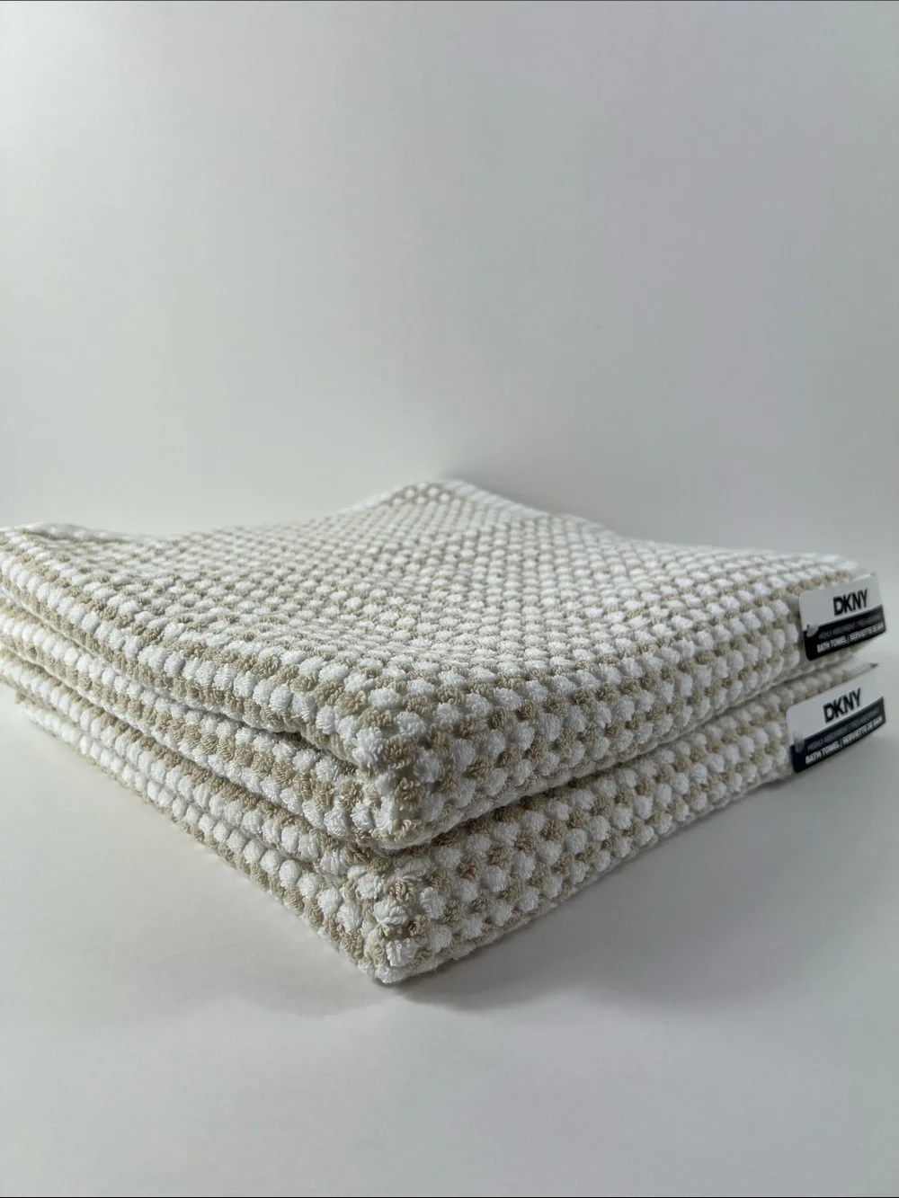 DKNY Bath Towels Tan White Textured Dots 2 Soft Cotton 2 Pc Set NEW